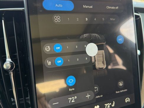 New 2026 Volvo XC60 T8 Plus w/ Protection Package Premier image 30