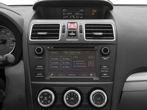Used 2017 Subaru Forester 2.5i w/ Alloy Wheel Package AWD/4WD image 5