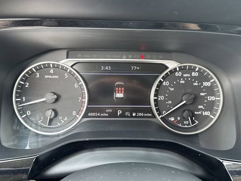 Used 2022 Nissan Pathfinder SL AWD/4WD image 33