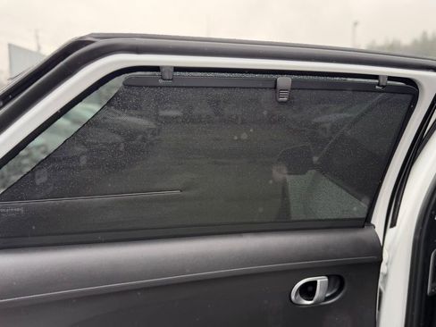 Used 2024 Hyundai Ioniq 5 Limited image 9