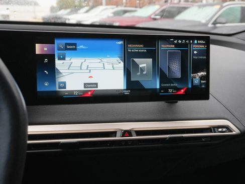 Used 2023 BMW iX xDrive50 w/ Sport Package image 23