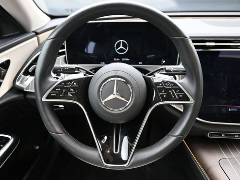 Used 2025 Mercedes-Benz E 450 4MATIC Sedan image 22