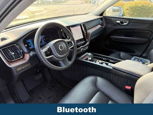 Used 2023 Volvo XC60 B5 Plus AWD/4WD image 5