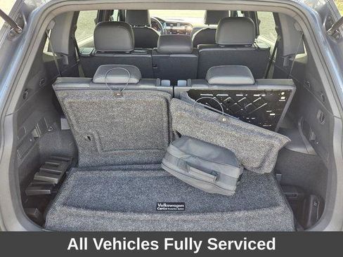 Used 2023 Volkswagen Tiguan SE R-Line image 13