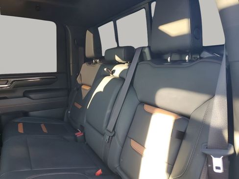 Used 2024 GMC Sierra 2500 AT4 w/ AT4 Premium Plus Package image 19