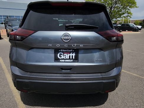 Used 2024 Nissan Rogue S AWD/4WD image 41