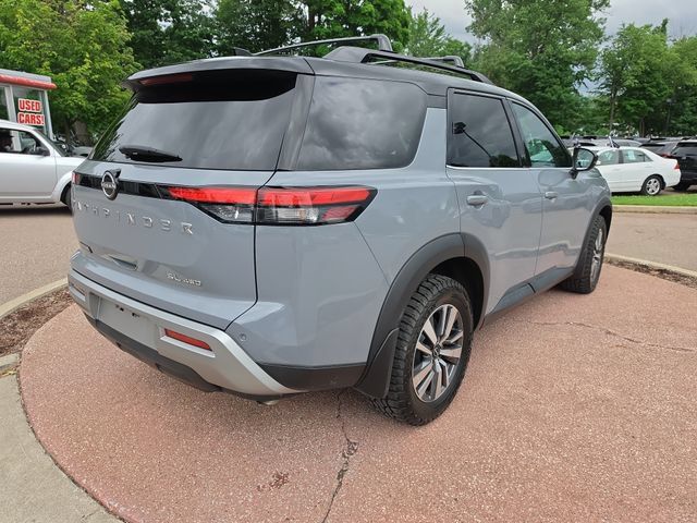 Used 2024 Nissan Pathfinder SL AWD/4WD image 5