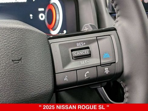 Certified 2025 Nissan Rogue SL w/ SL Premium Package AWD/4WD image 19