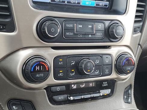 Used 2019 GMC Yukon XL Denali w/ Denali Ultimate Package image 22