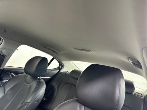 Used 2020 Genesis G70 2.0T image 12