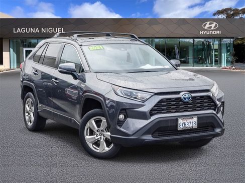 Used 2021 Toyota RAV4 XLE Premium image 1