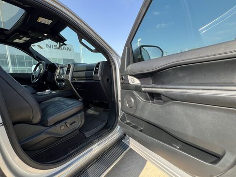 Used 2021 Ford Expedition XLT image 24