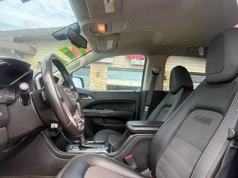 Used 2016 GMC Canyon SLE w/ All Terrain Adventure Package image 10