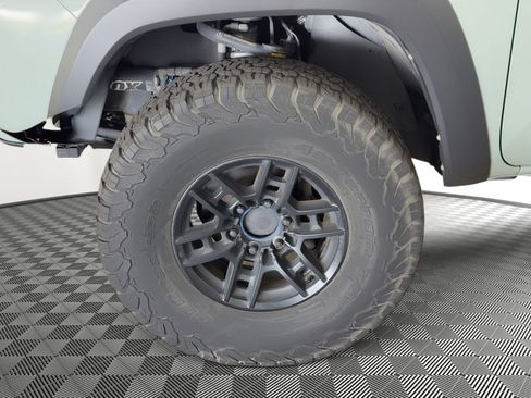 Used 2021 Toyota Tacoma TRD Pro AWD/4WD image 12