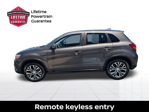 Used 2017 Mitsubishi Outlander Sport LE AWD/4WD image 2