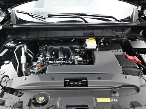 New 2026 Nissan Pathfinder SL image 23