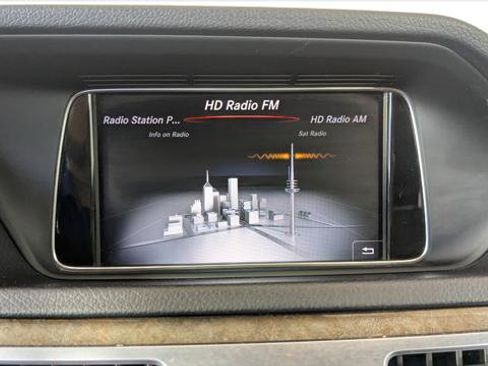 Used 2016 Mercedes-Benz E 350 Sedan w/ Premium Package image 30