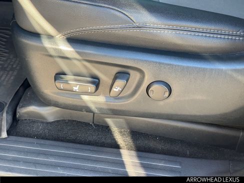 Used 2022 Toyota 4Runner SR5 Premium image 19