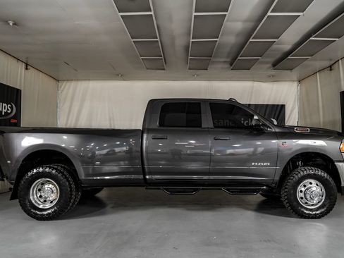 Used 2022 RAM 3500 Tradesman AWD/4WD image 5