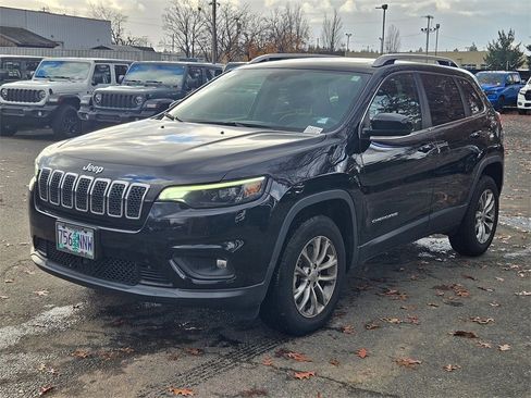 Certified 2021 Jeep Cherokee Latitude Lux w/ Sun & Sound Group image 3
