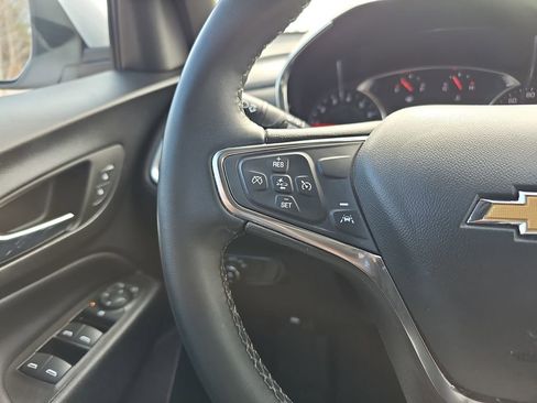 Used 2023 Chevrolet Equinox LT image 18