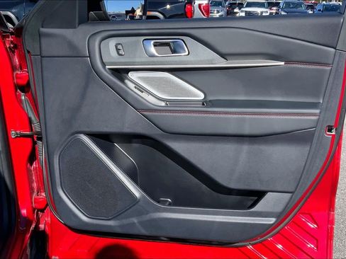 Certified 2025 Ford Explorer ST image 23