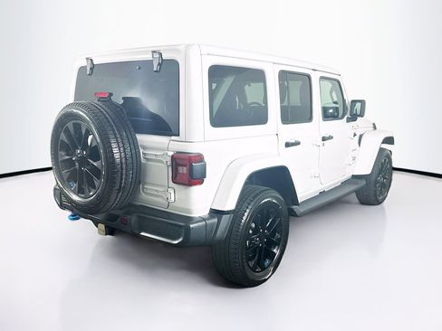 Used 2023 Jeep Wrangler Sahara w/ Cold Weather Group image 9