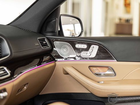 Used 2024 Mercedes-Benz GLS 450 4MATIC image 26