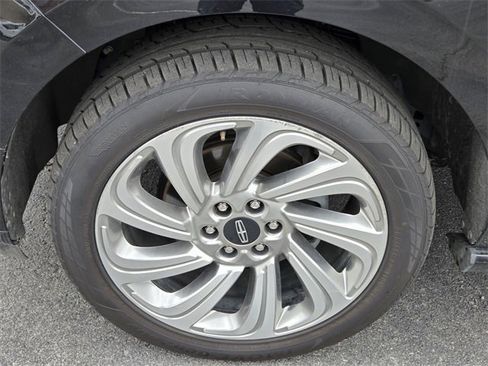 Used 2020 Lincoln Navigator Reserve w/ Equipment Group 208A Reserve image 18