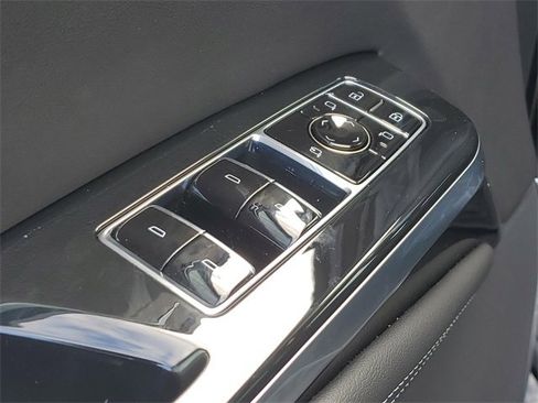 Used 2026 Cadillac Escalade Luxury w/ LPO, Floor Liner Package image 25