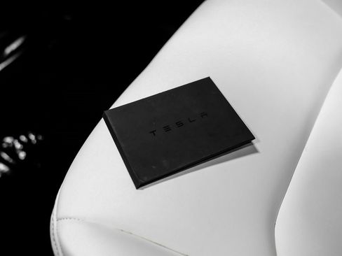 Used 2022 Tesla Model Y Long Range image 54