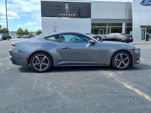 Used 2024 Ford Mustang Coupe image 24