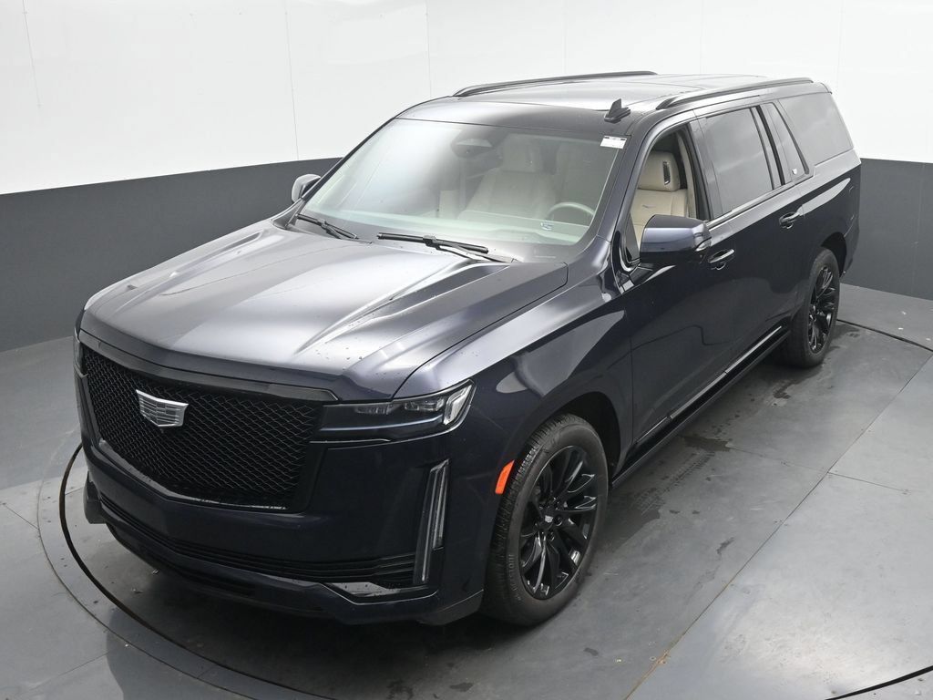 Used 2023 Cadillac Escalade ESV Sport Platinum w/ LPO, ONYX Package AWD/4WD image 38