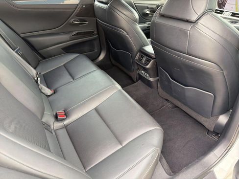 Used 2019 Lexus ES 350 F Sport w/ Accessory Package 2 FWD image 30