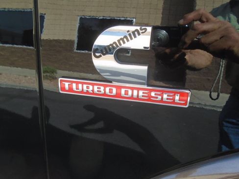 Used 2024 RAM 3500 Limited w/ Safety Group image 23