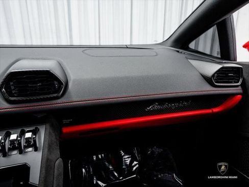 Used 2024 Lamborghini Huracan Tecnica RWD image 34