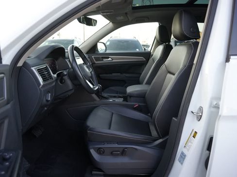 Used 2021 Volkswagen Atlas SEL FWD image 16
