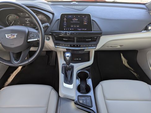 Used 2023 Cadillac CT4 Luxury image 14