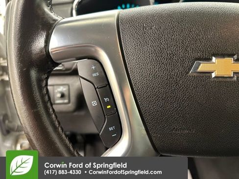 Used 2017 Chevrolet Traverse LT image 30