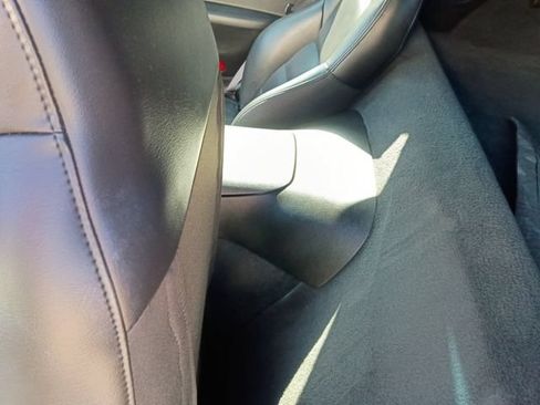 Used 2005 Chevrolet Corvette Coupe w/ Preferred Equipment Group RWD image 22