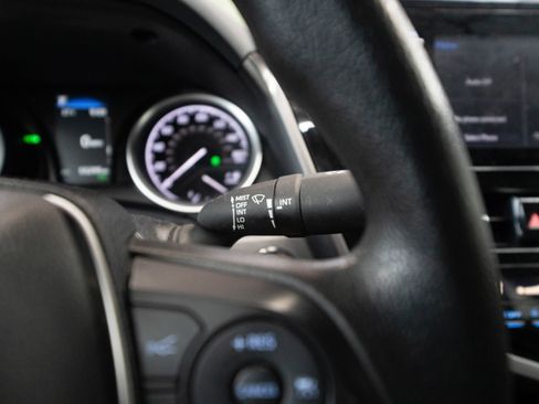 Used 2024 Toyota Camry LE w/ Convenience Package image 14