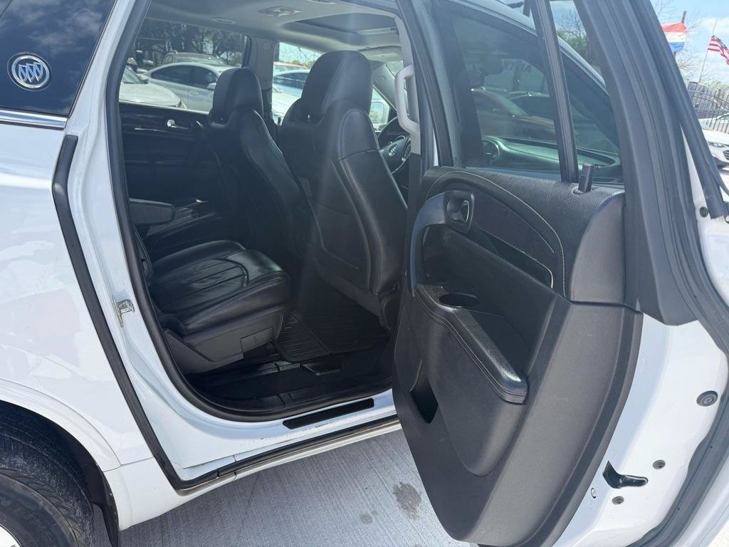 Used 2016 Buick Enclave Leather w/ Trailering Package FWD image 11