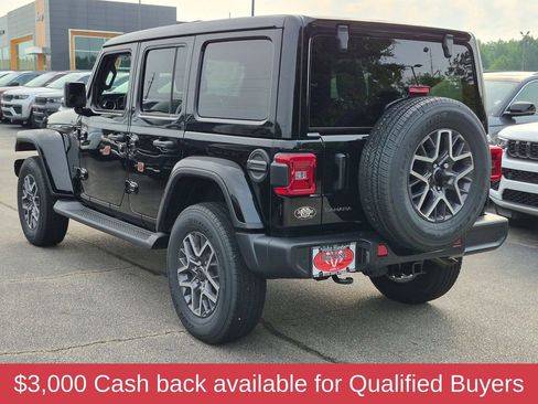 New 2026 Jeep Wrangler Unlimited Sahara AWD/4WD image 5