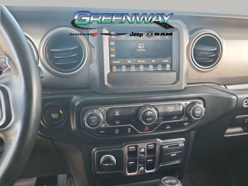 Used 2021 Jeep Wrangler Unlimited Sport S image 19