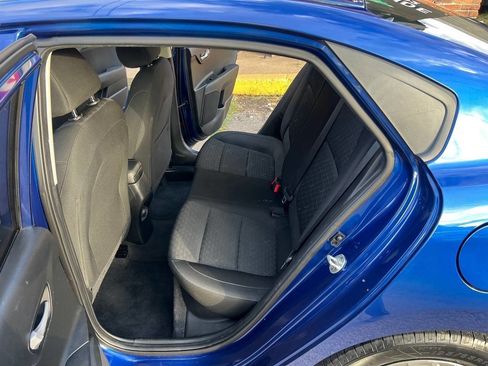 Used 2019 Kia Rio S image 12