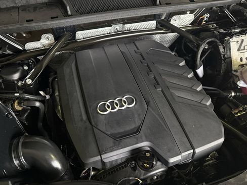 Used 2021 Audi Q5 2.0T Premium w/ Convenience Package image 42