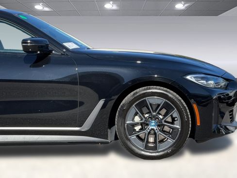 Certified 2023 BMW i4 eDrive35 RWD image 33