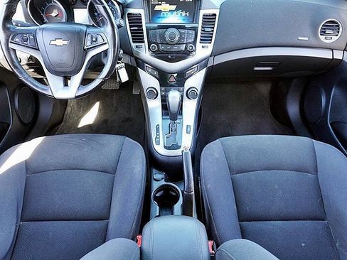 Used 2014 Chevrolet Cruze LT image 21