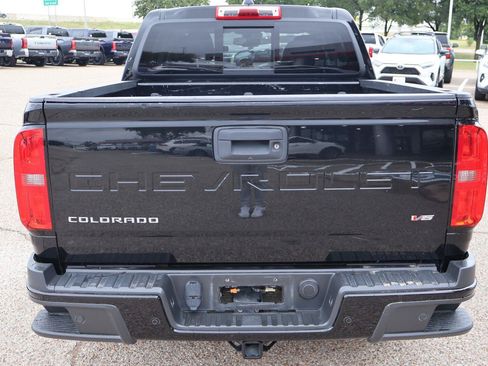 Used 2021 Chevrolet Colorado Z71 w/ Safety Package AWD/4WD image 4