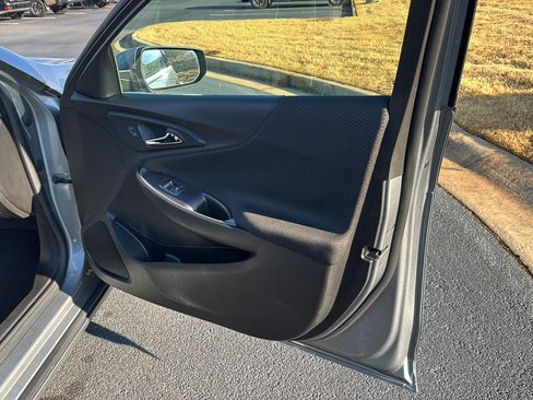 Used 2024 Chevrolet Malibu LT image 12